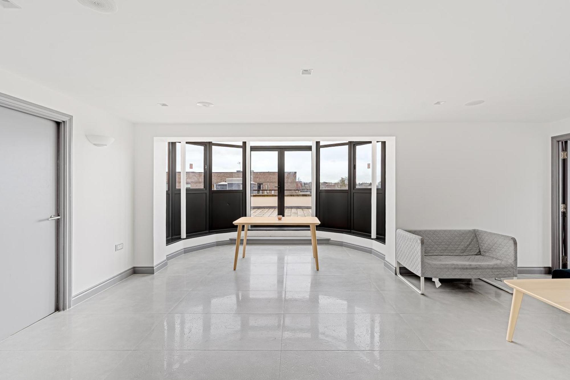 Long Letting - Luxurious 3 Bedroom Penthouse In City Centre - Parking Included! Chelmsford Kültér fotó