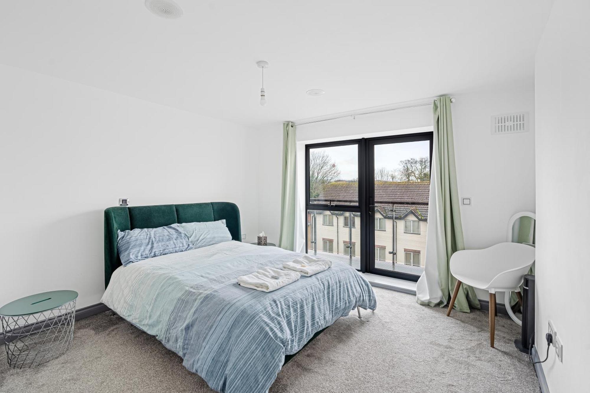 Long Letting - Luxurious 3 Bedroom Penthouse In City Centre - Parking Included! Chelmsford Kültér fotó