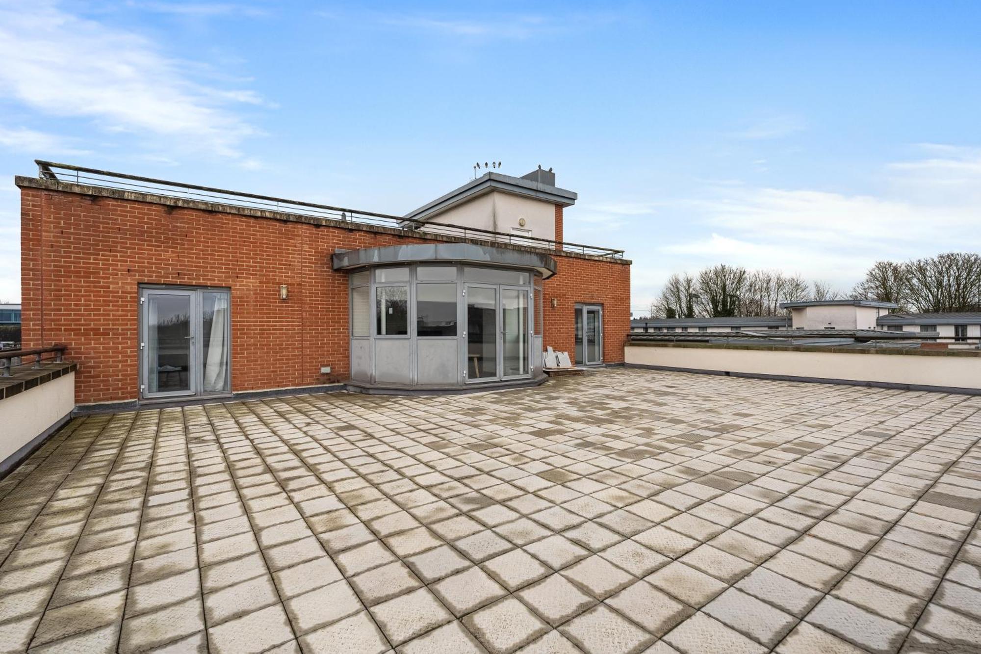 Long Letting - Luxurious 3 Bedroom Penthouse In City Centre - Parking Included! Chelmsford Kültér fotó